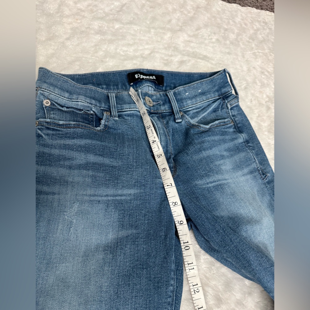 EXPRESS Mid Rise Skinny Cropped Jean - Picture 10 of 11